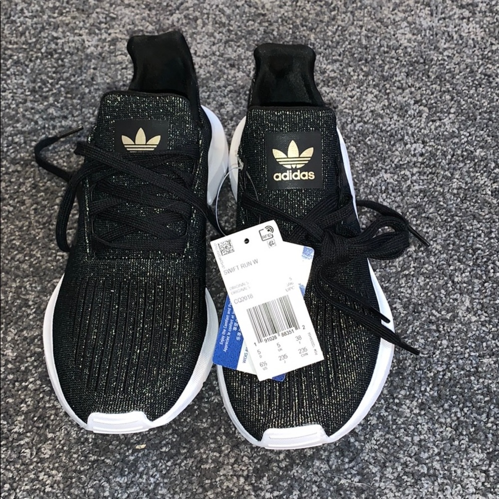 NWT adidas swift run women’s size 6.5